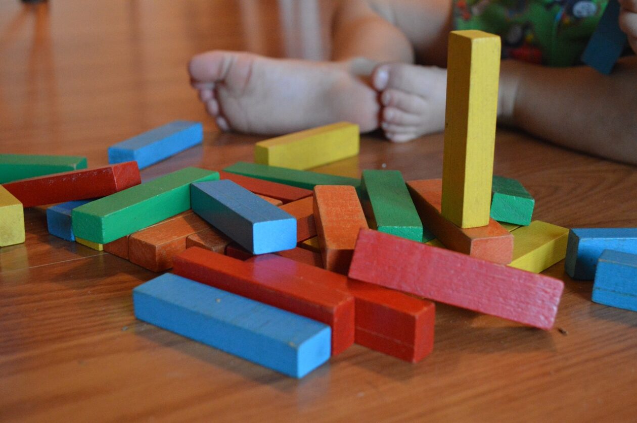 Il Metodo Montessori: Educazione e Giochi per la Crescita dei Più Piccoli